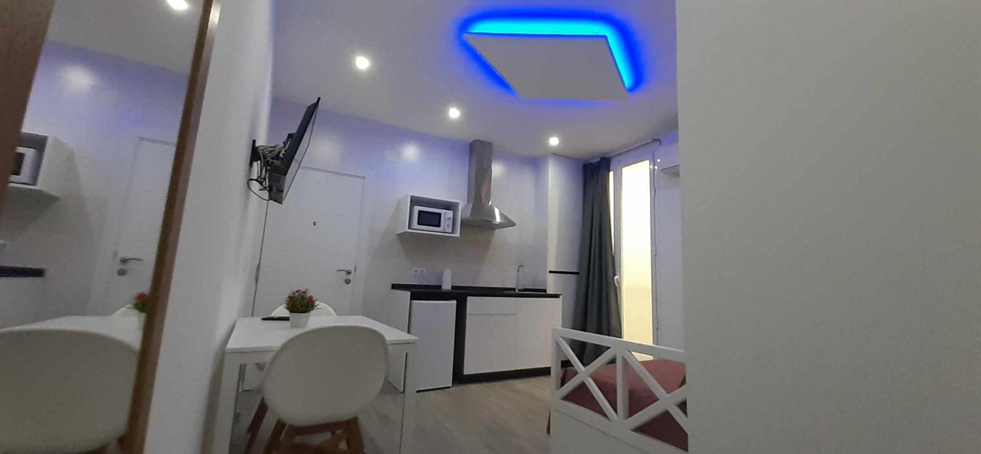 Comodo Apartamento Mayor Y Sol Madryt Zewnętrze zdjęcie